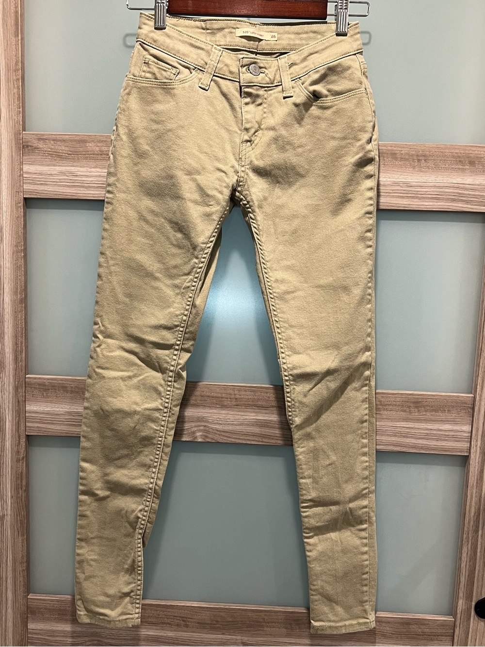 Levi’s | Women’s 535 Super Skinny Jeans in Khaki